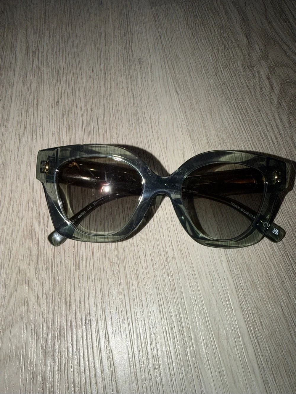 Tory Burch oversized cat